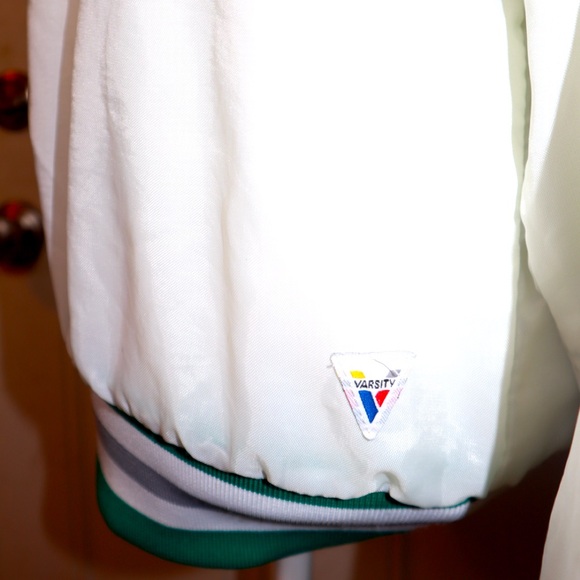 Vintage Rare Varsity Label - TIGERS V-Neck Pullover SIZE MEDIUM - Picture 2 of 4